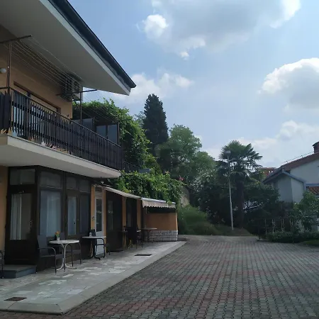 Pertout Guest house