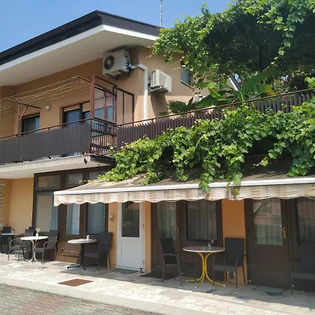 Pertout 3* Nova Gorica